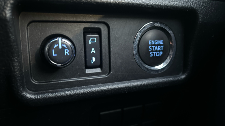 Toyota Land Cruiser Lwb Diesel 2.8D 204 Active Commercial Auto